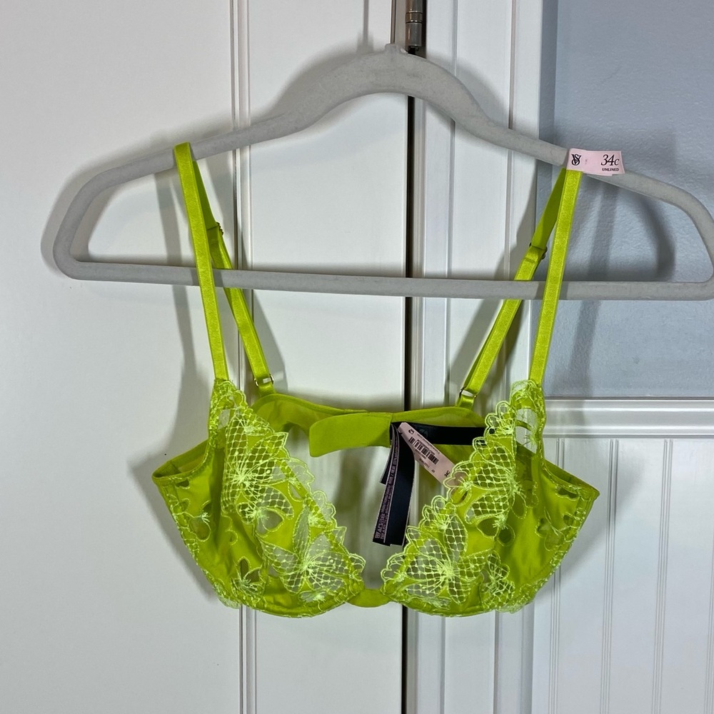 Victoria’s Secret very sexy low cut Demi bra like green sheer crochet 34C NWT